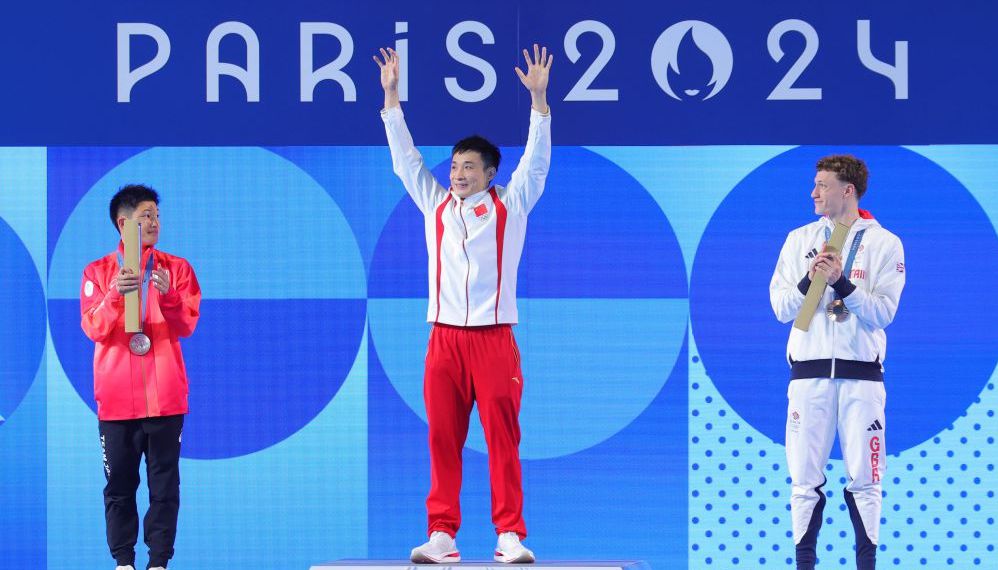 C罗：国家队没有谁是不可撼动的；球迷嘘我会帮我队友减轻压力